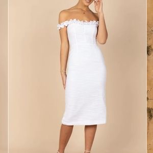 NEW Petal & Pup Florence Off The Shoulder Midi Dress White Size 2